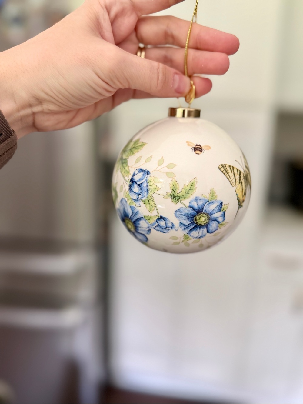 2017 Lenox Butterfly Meadow Ball Ornament Flowers Porcelain With box